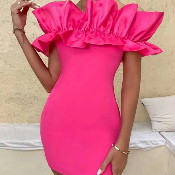 Pink Statement Ruffle Detail of the shoulder Bodycon Mini Dress - Picture 4 of 11